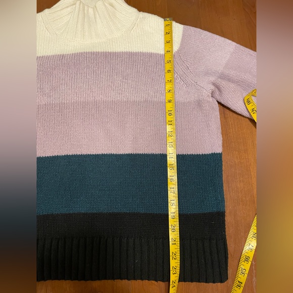 ANN TAYLOR | ombré striped sweater Large - Picture 8 of 8